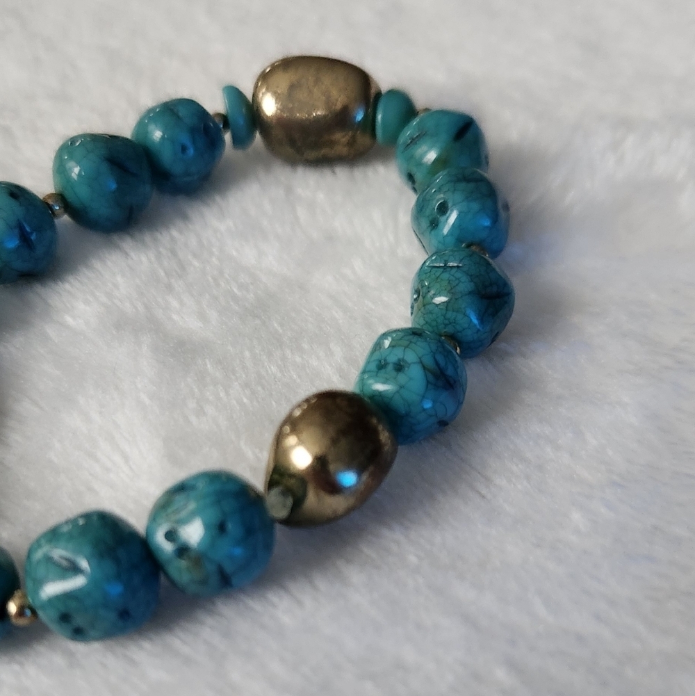 💙Turquoise Beaded Bracelet with Silver & Gold-Tone Accents, Elegant Statement - Picture 6 of 10